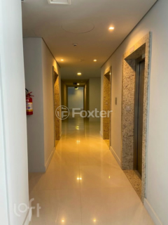 Image 39 - 233600