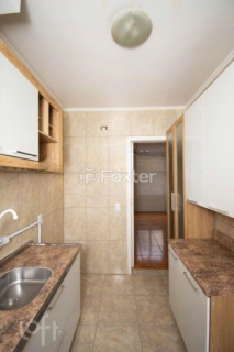 Image 8 - 233912
