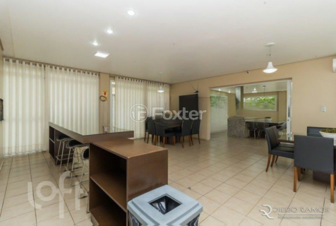 Image 33 - 233942