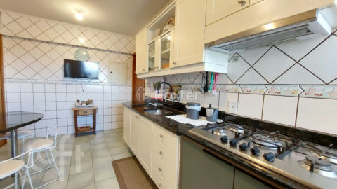 Image 33 - 234903