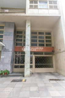 Image 43 - 235000