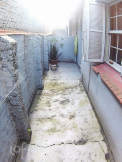 Image 22 - 236005