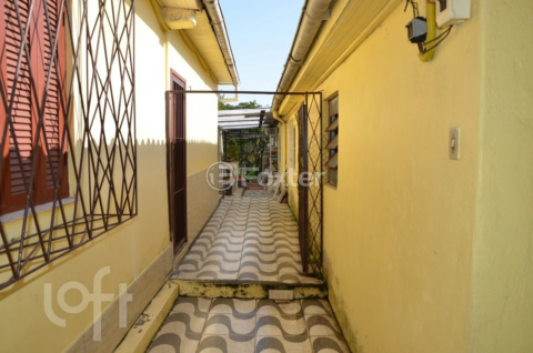 Image 3 - 236826