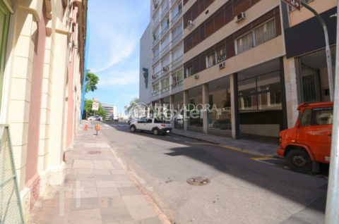 Image 3 - 236944