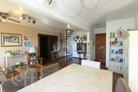 Image 33 - 236995