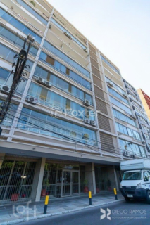 Image 37 - 237302