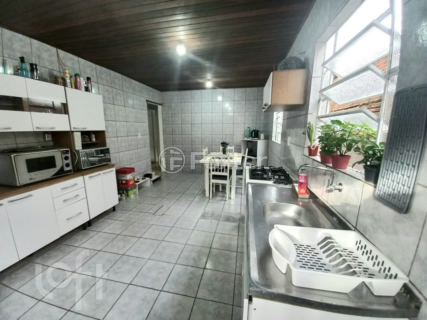 Image 29 - 237993