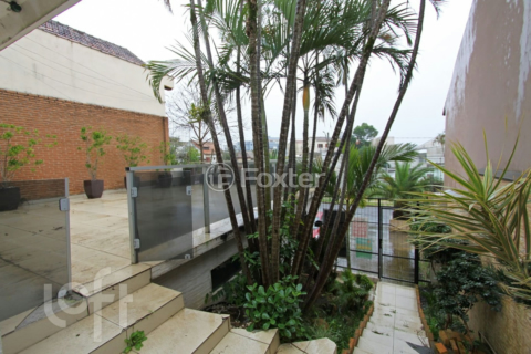 Image 25 - 238007