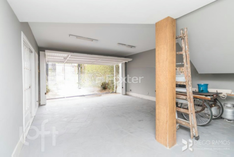 Image 68 - 238599