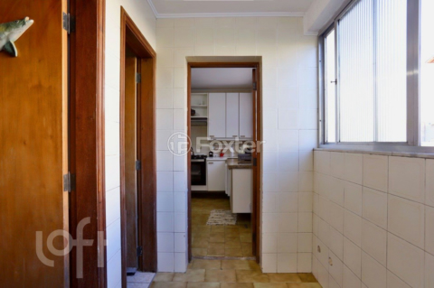 Image 37 - 238704