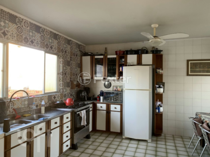 Image 4 - 239319