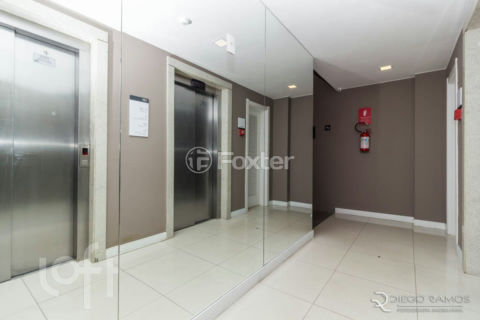 Image 21 - 240051