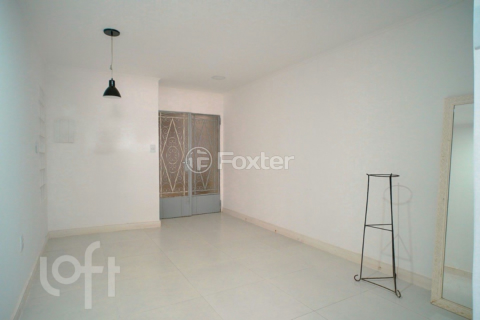 Image 2 - 240074