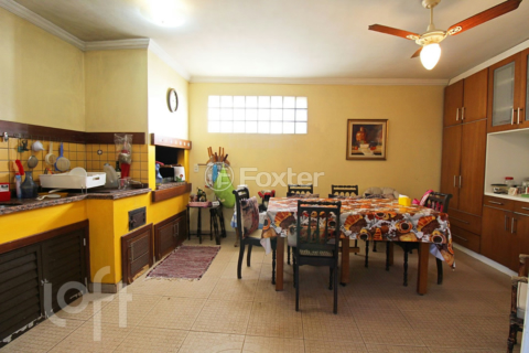 Image 29 - 241302