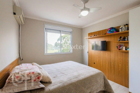 Image 11 - 242215