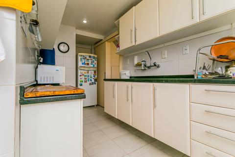 Image 16 - 242344