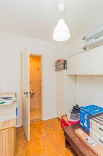 Image 34 - 242438