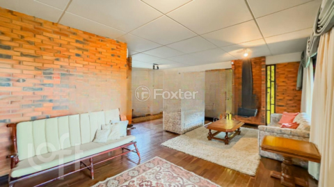 Image 3 - 242600