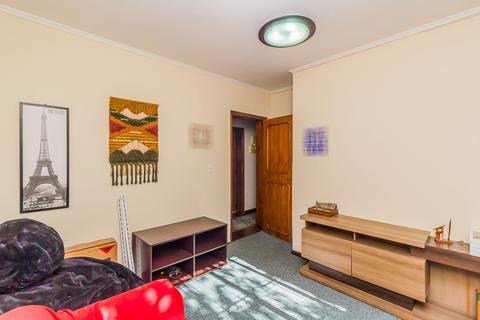 Image 31 - 242949