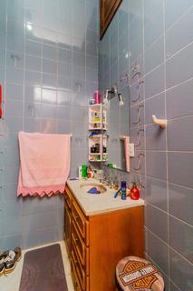 Image 63 - 242949
