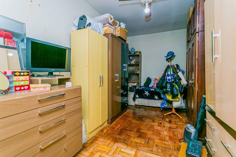 Image 8 - 243375