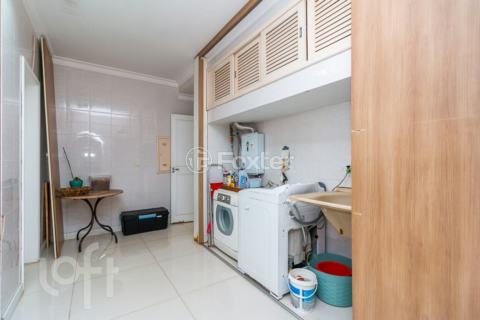 Image 30 - 243770