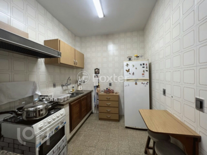 Image 7 - 243776