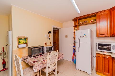 Image 29 - 243795