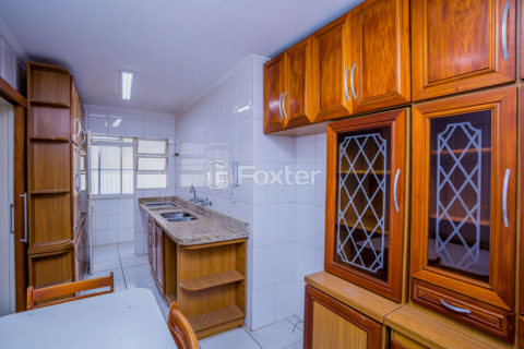 Image 33 - 243820
