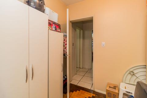 Image 24 - 243929