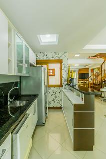 Image 61 - 244001