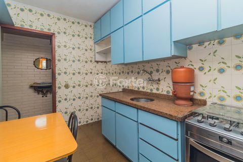 Image 21 - 244383