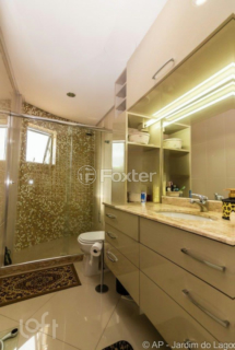 Image 15 - 245459