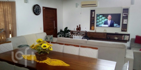 Image 3 - 245739