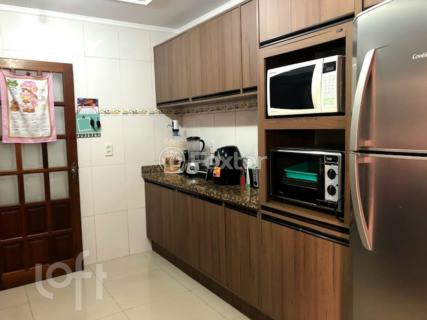 Image 33 - 245946