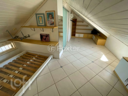 Image 17 - 246642