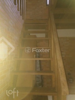 Image 25 - 246800