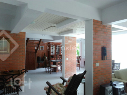 Image 15 - 246800