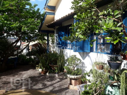 Image 15 - 247258