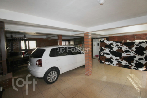 Image 33 - 247656