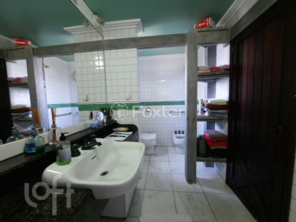 Image 33 - 247817