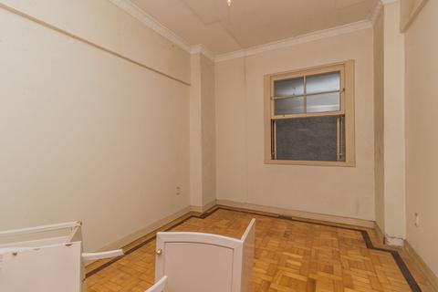 Image 7 - 249665