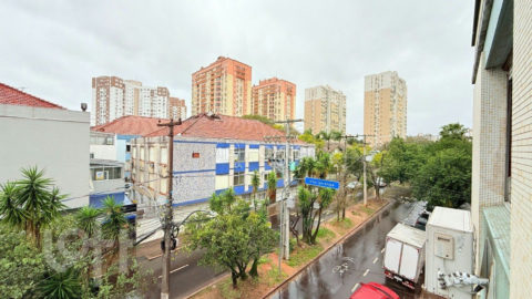 Image 11 - 250001