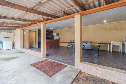 Image 3 - 250384