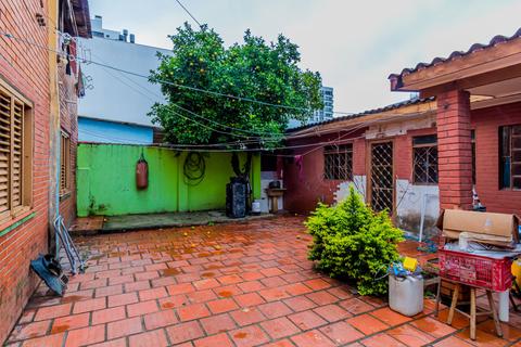 Image 17 - 250539
