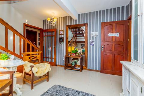 Image 35 - 252683