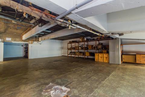 Image 3 - 255606