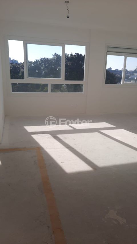 Image 3 - 256571