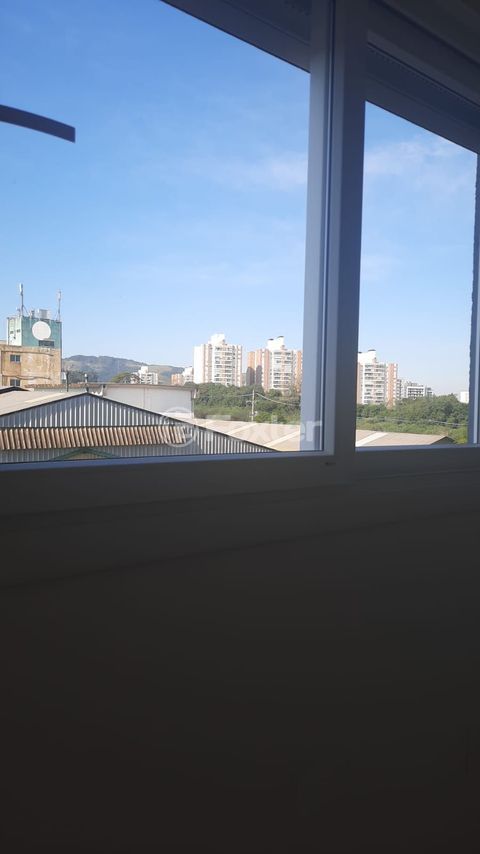 Image 9 - 256571