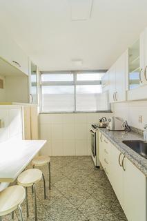 Image 25 - 256792